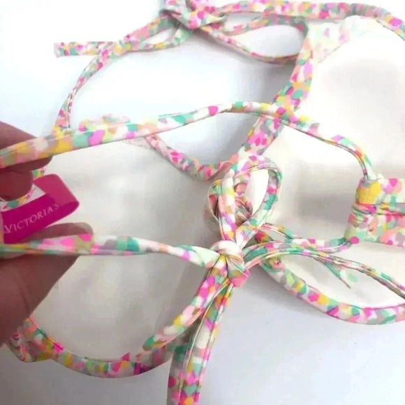 Victoria's Secret The Fabulous Multicolor Push Up - Picture 7 of 12